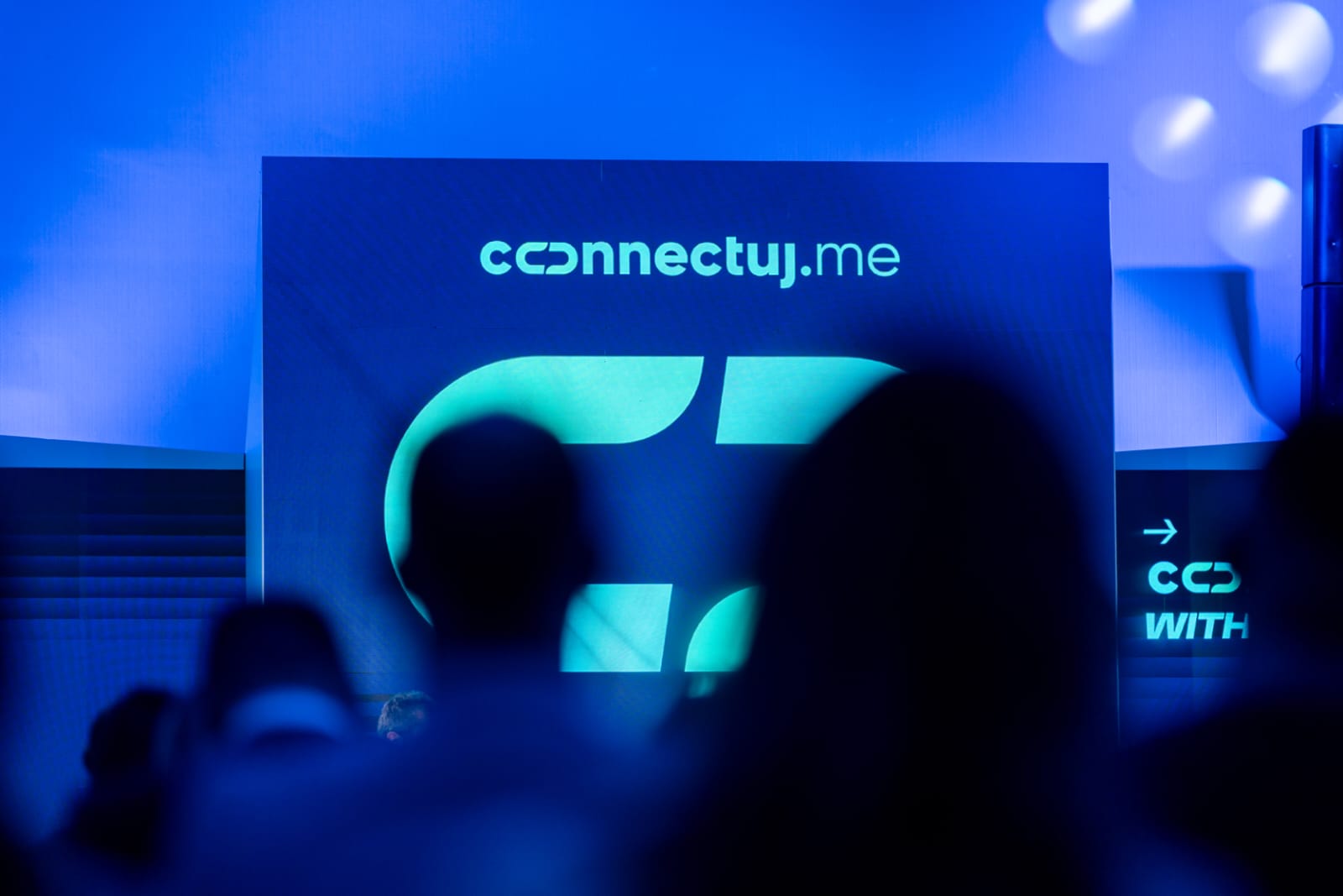 Connectuj.me 2025 — atmosfera konferencije u Podgorici