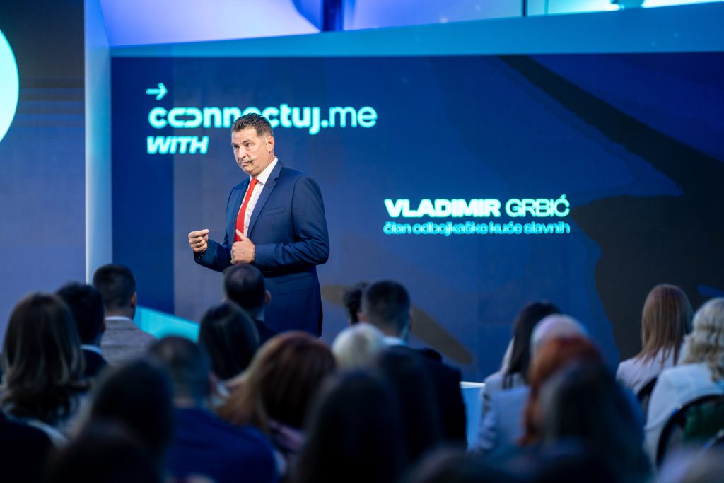 Connectuj.me 2025 — panel diskusija